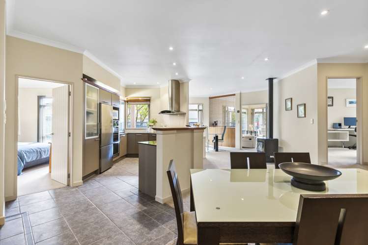 23 English Oak Drive Schnapper Rock_24