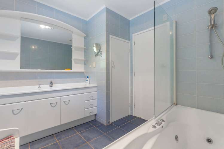 99 Braemar Road Castor Bay_14