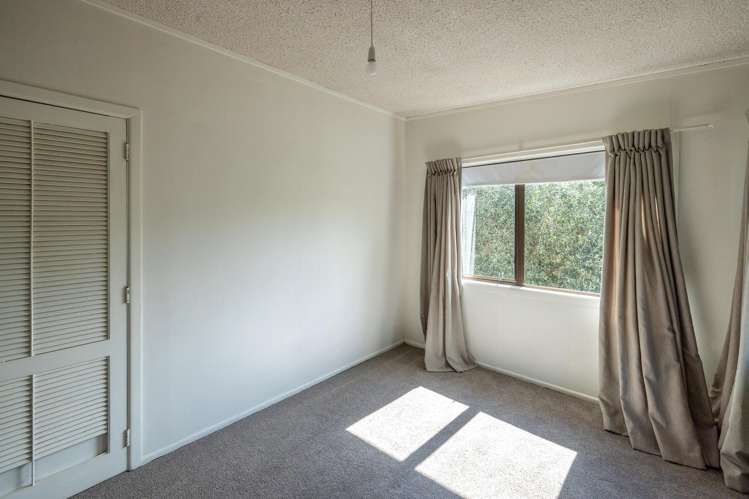 69 Ocean Road Surfdale_14