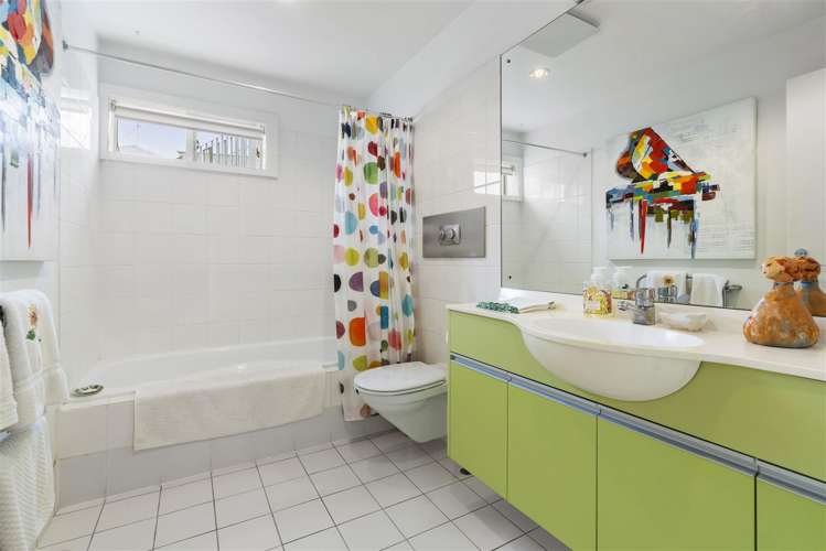 1a/2 Queens Parade Devonport_13