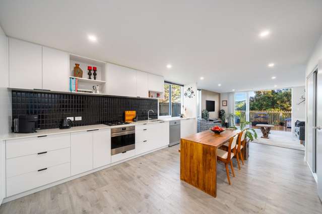 1/6 Bushland Grove Paparangi_3