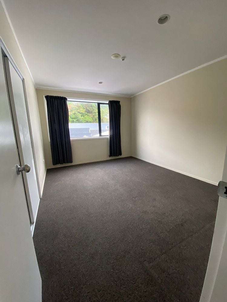 2/193 Main Road Tawa_2