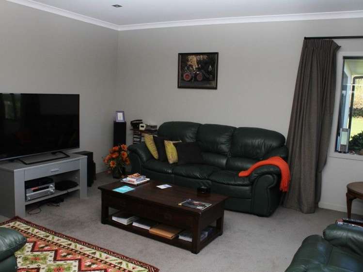 1355 Mountain Road Inglewood_48