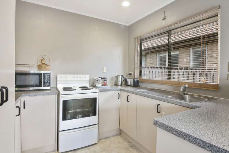 2/58 Victoria Street Pukekohe_7