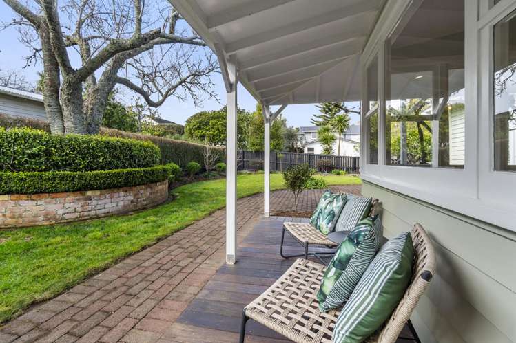 30 Ferryhill Road Epsom_12