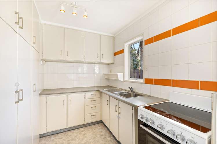 4/109A Te Atatu Road Te Atatu South_5