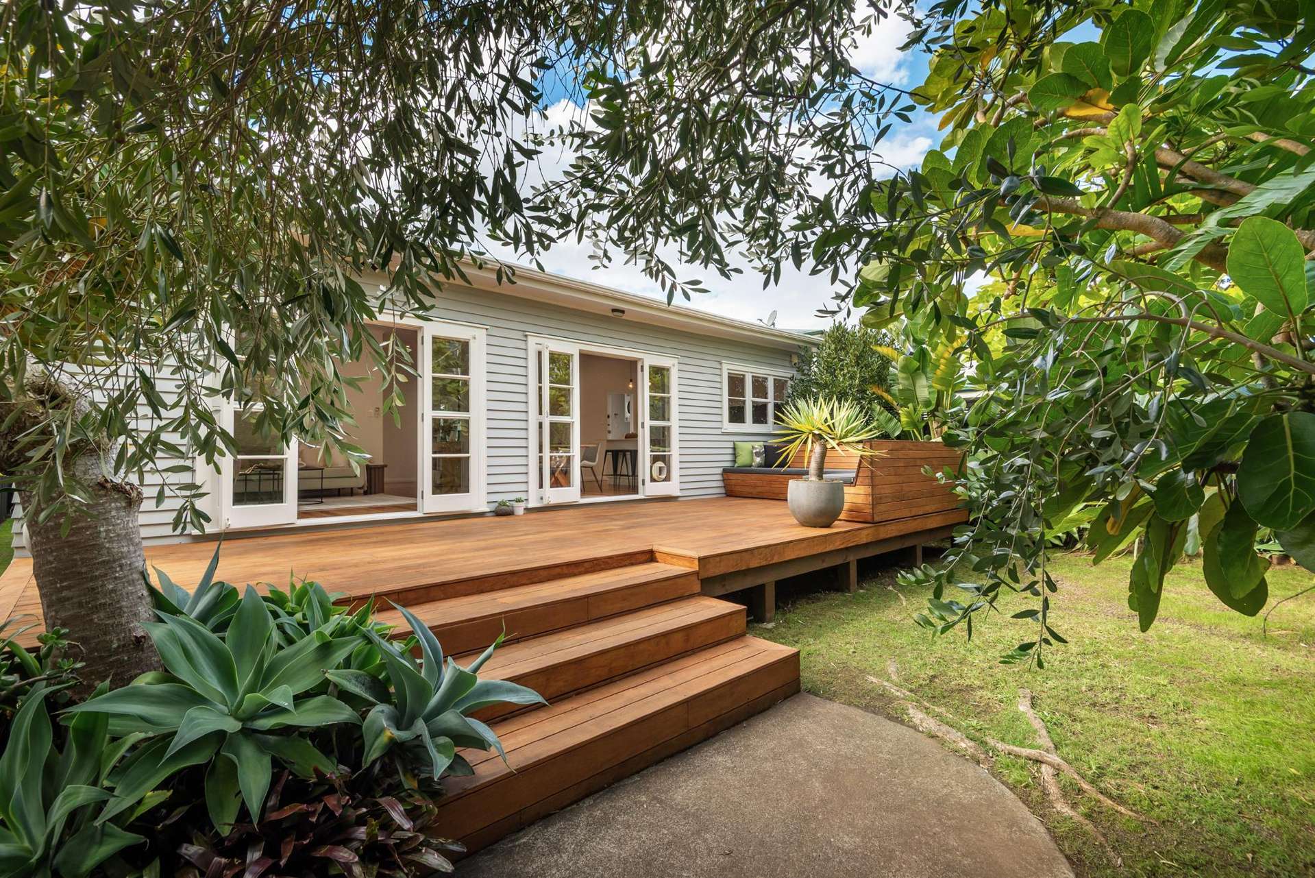 7 Knight Avenue Mt Albert_0