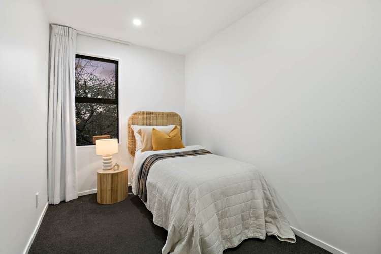 7b Mavis Place Beach Haven_18