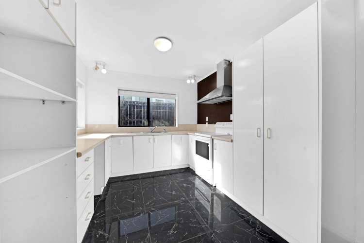 2/69 Victoria Road Papatoetoe_14
