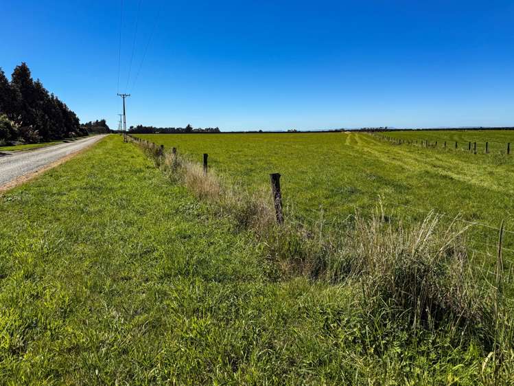 486 Irving Road and 150 Angle Road Woodlands_12