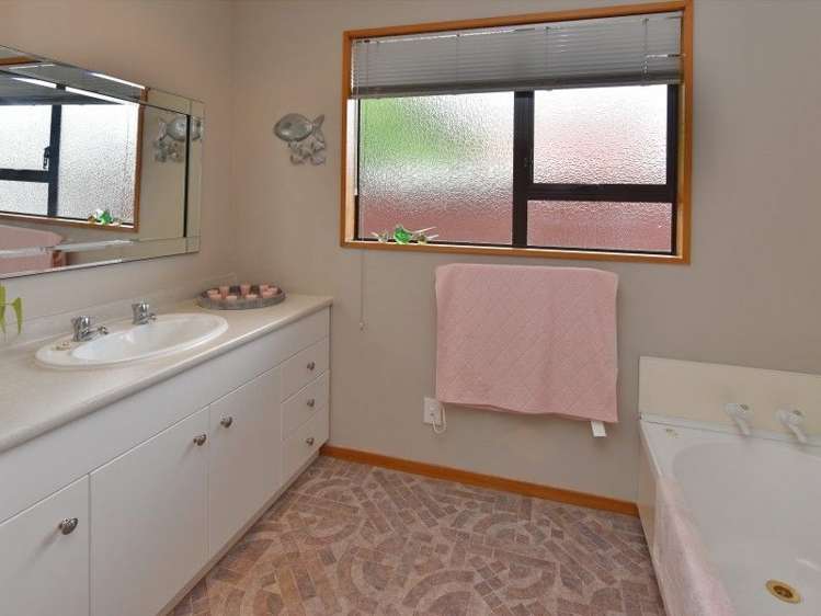 291 Kensington Avenue Rangiora_9