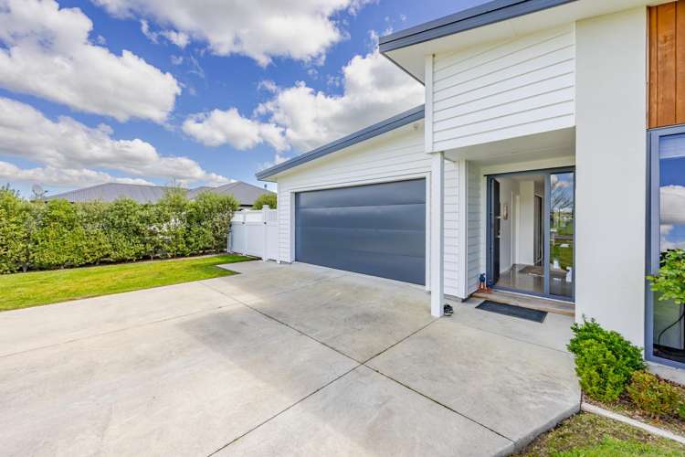 8 White Road Otane_19