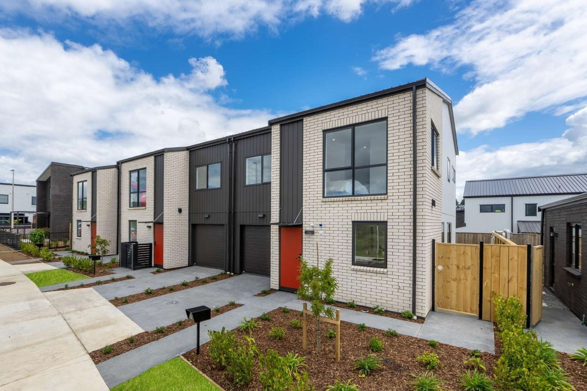 49 Nga Pona Toru Road Flat Bush_0