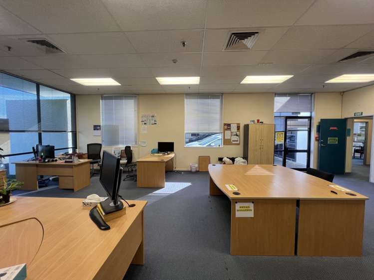 Whole Building/33 Lambie Drive Manukau_5