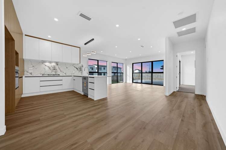 28 Korowhiti Road Clarks Beach_8