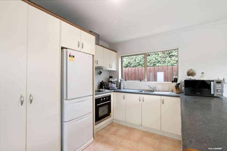 26b Crowther Street Blockhouse Bay_13