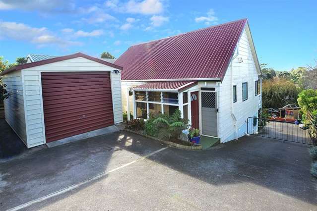 11 Moffat Road Red Beach_1