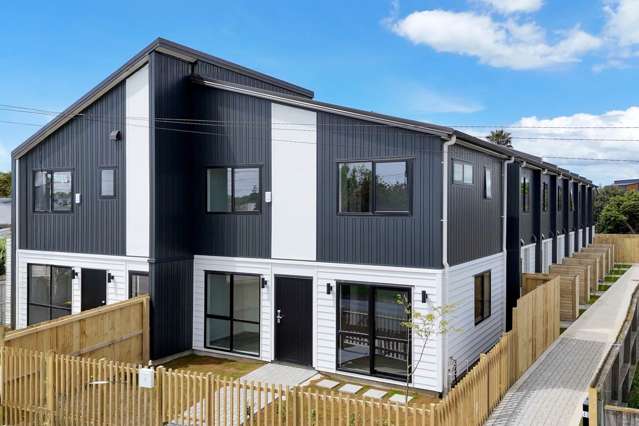 Two bedroom unit in Pakuranga