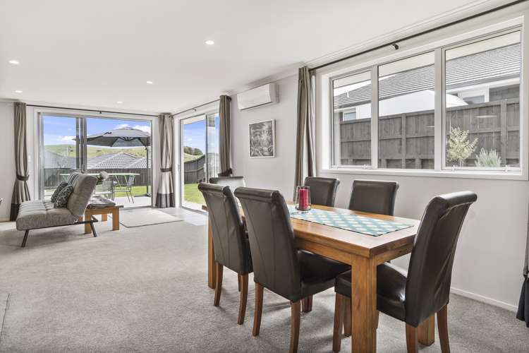 171 Ballintoy Park Drive Welcome Bay_7