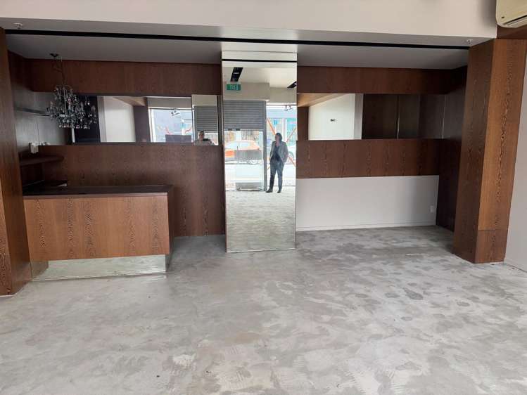 12 Ward Street Hamilton Central_1