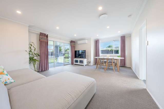 1/1 Tina Place Sunnyhills_4