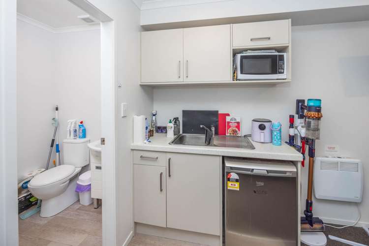 3/9 Greensboro Street Hamilton East_9