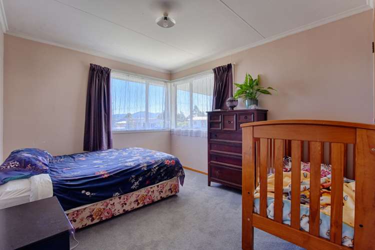 85 Walker Crescent Gore Surrounds_6