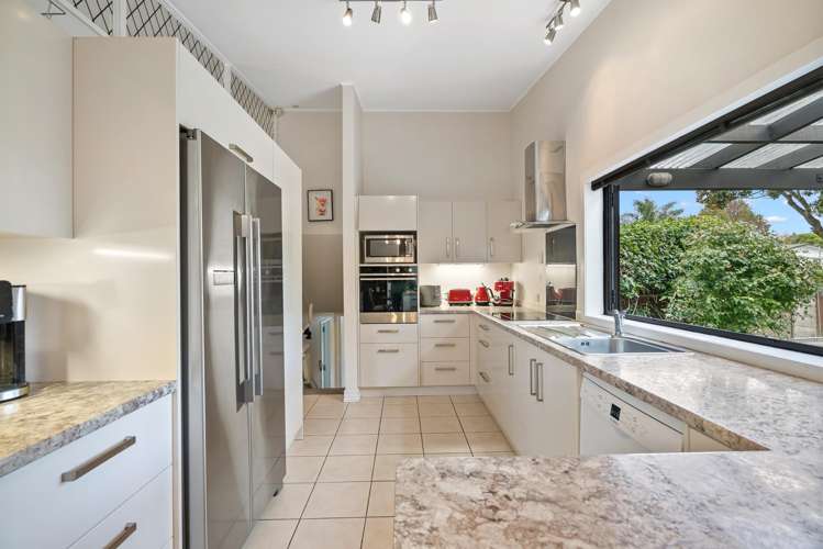 46 Carr Street Te Kamo_10