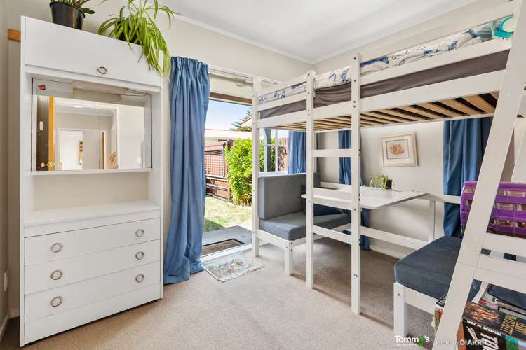 165a Queens Drive Lyall Bay_7