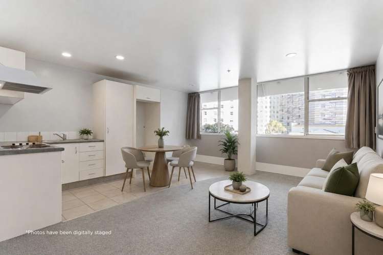 8F/2 Whitaker Place_0