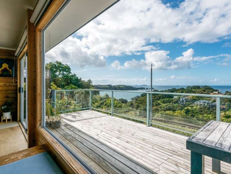 22 Queens Drive Oneroa_13