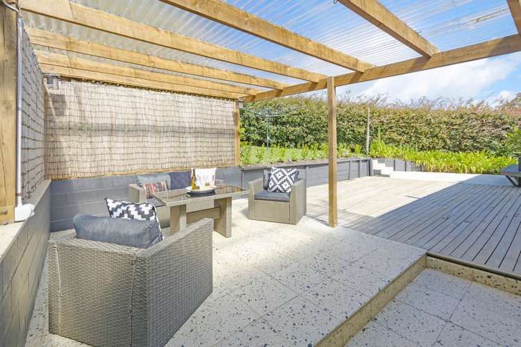 39 Sylvan Crescent Te Atatu South_12