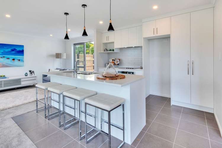 67 Ridge View Crescent Pukekohe_8