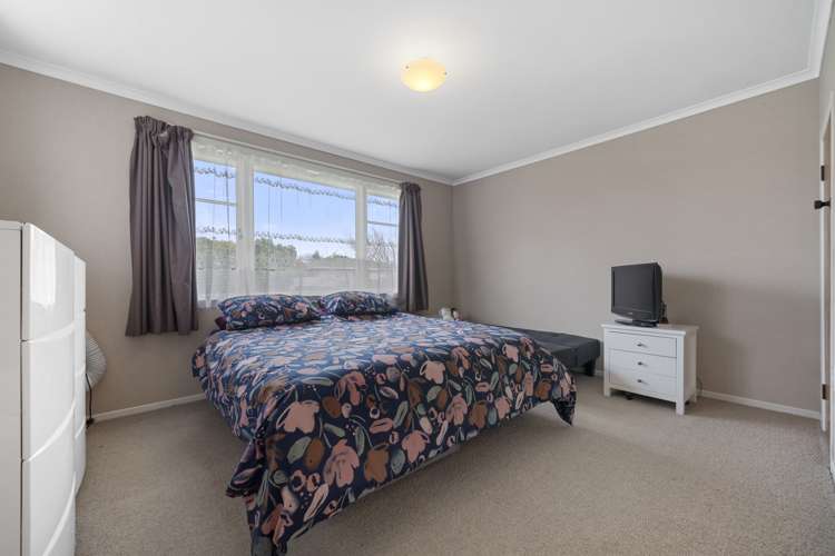 7 Long Melford Road Awapuni_11