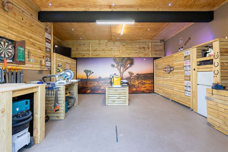 16 Griffiths Grove Newlands_24