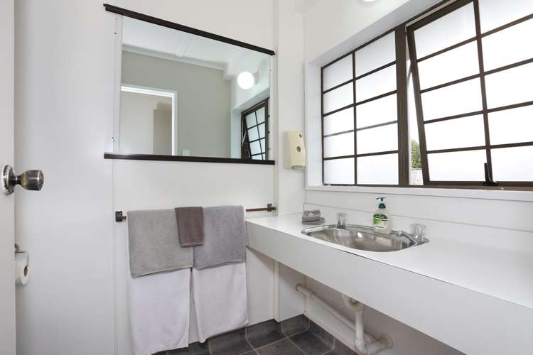 167 Fitzherbert Avenue West End_8