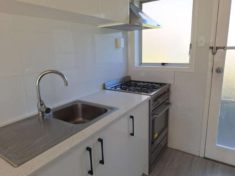 2/57a Wallace Road Papatoetoe_2