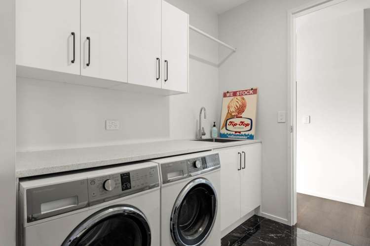 39 Pakanga Grove Pyes Pa_16