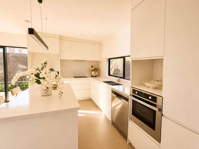 11C Rene Place 10698_2