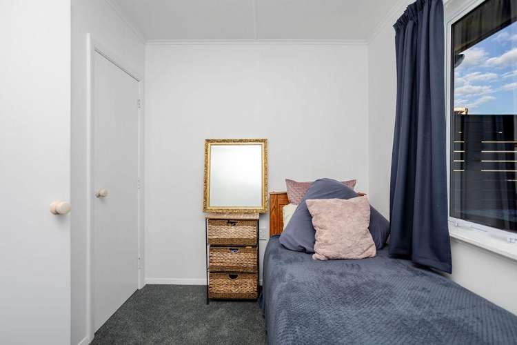 56 Barraud Street Dannevirke_24