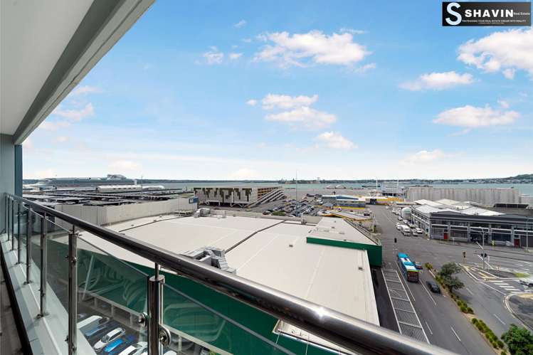 906/30 Beach Road Auckland Central_21