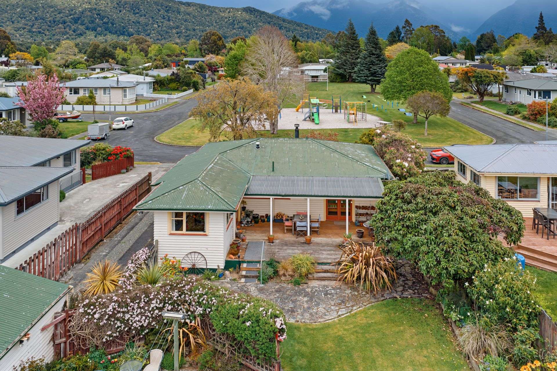 12 Mararoa Drive Manapouri_0