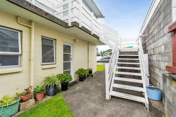 4 & 5/56 Tukapa Street Westown_14