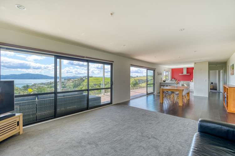 19 Sunrise Place Cable Bay_29