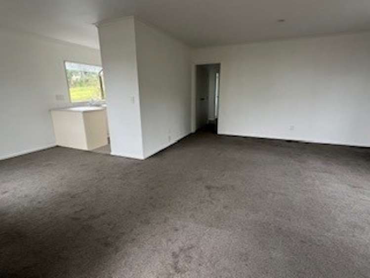 25 Loughanure Place Massey_5