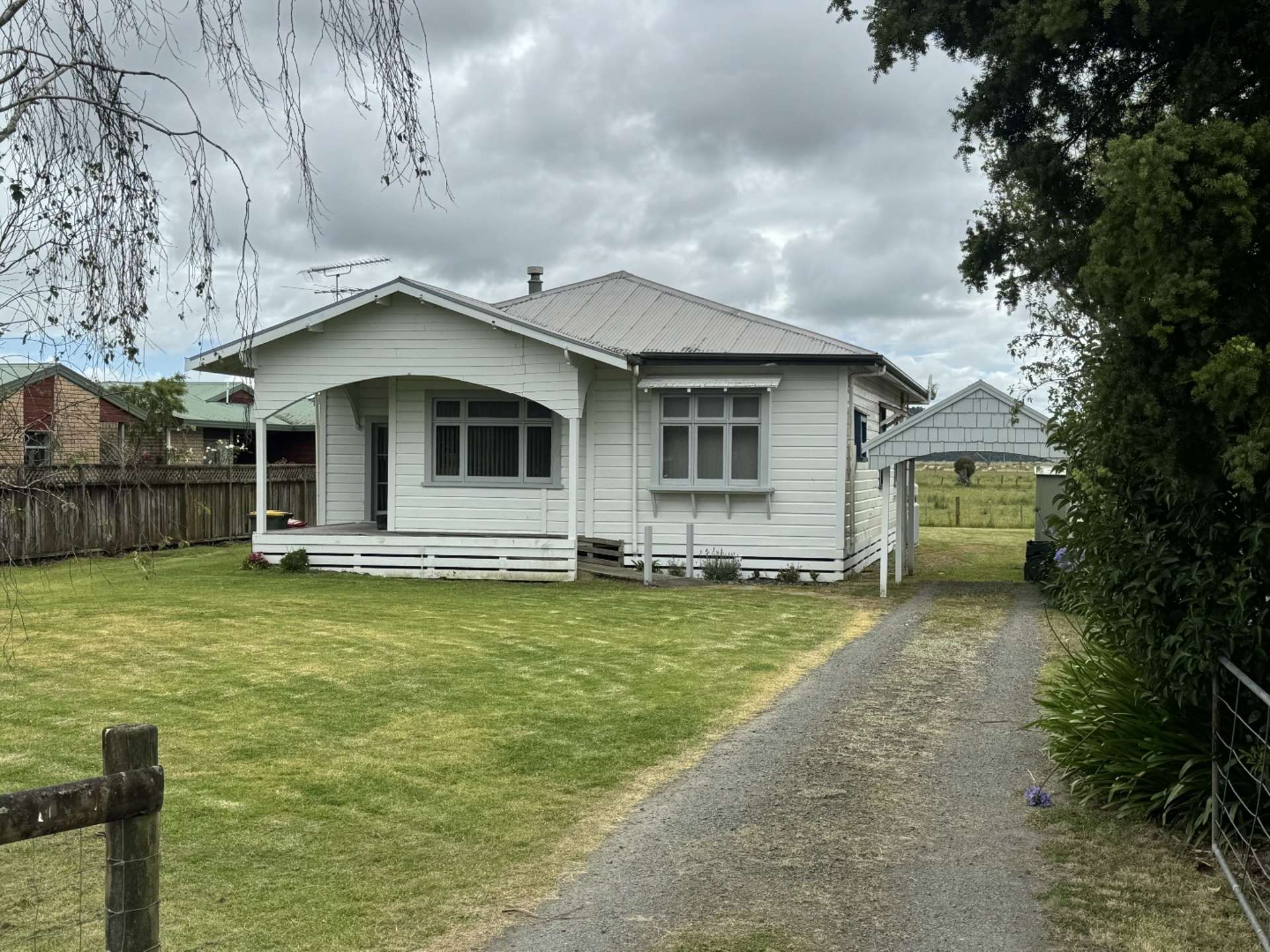 212 Parkhurst Road Parakai_0