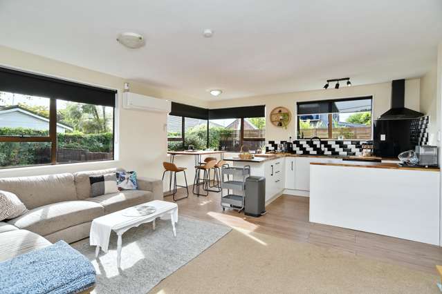 2/39 Randolph Street Woolston_2