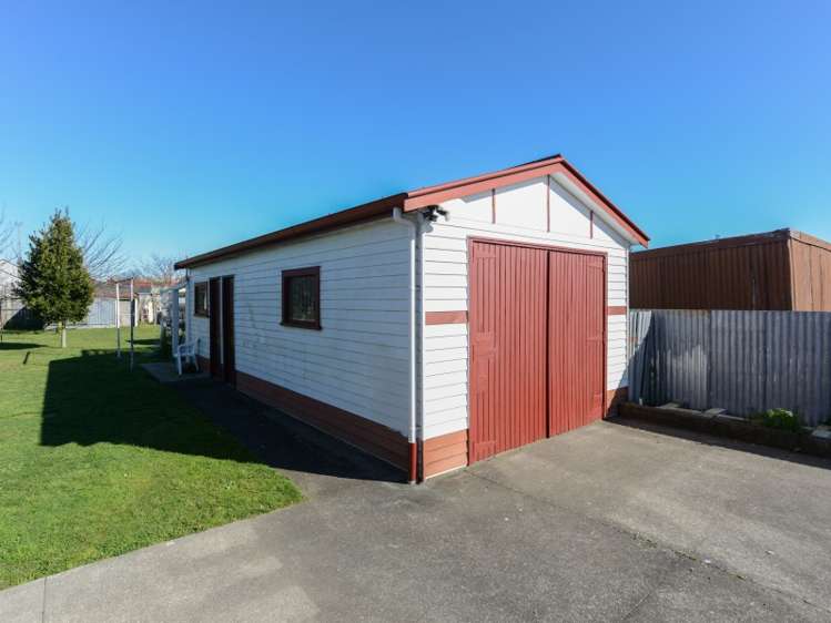 105 Mayfair Avenue Mayfair_12