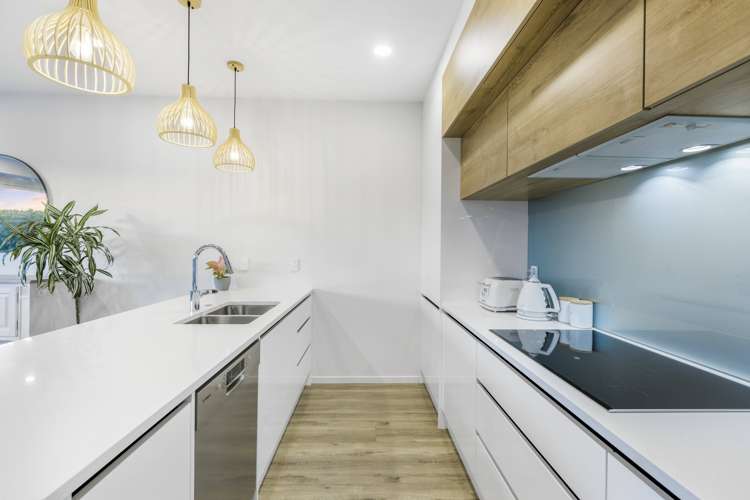 12 Arran Point Parade Orewa_8