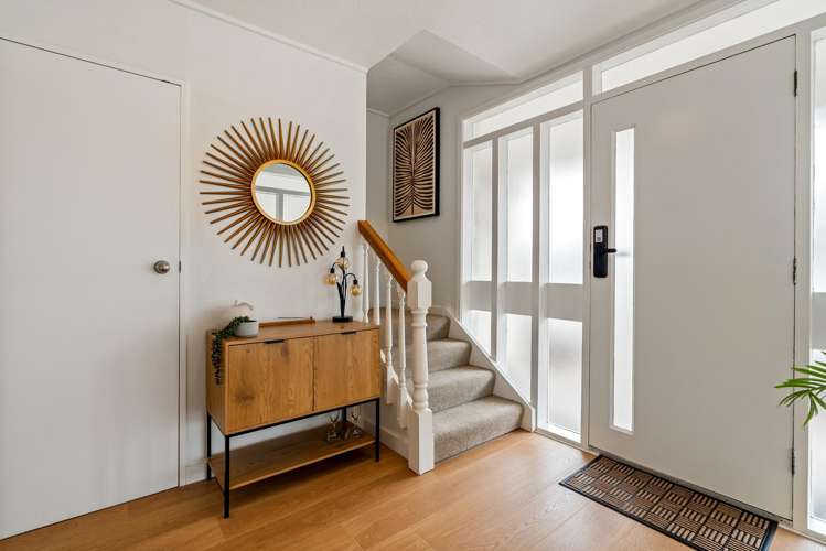 81 Seaview Road Paremata_3